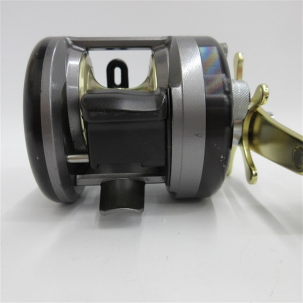 ０２アクシス４００Ｆ